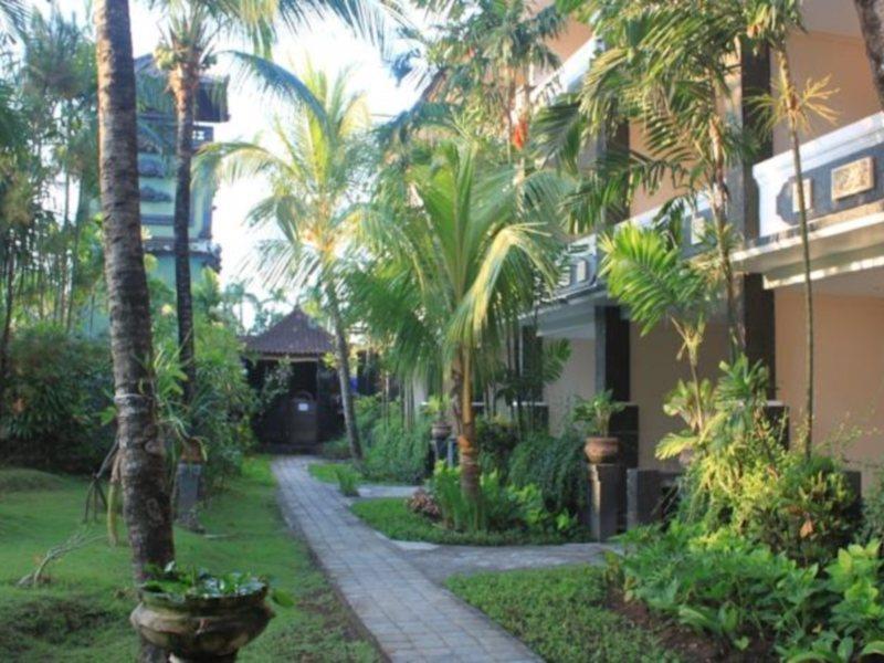 Bakung Beach Resort Kuta  Exterior photo